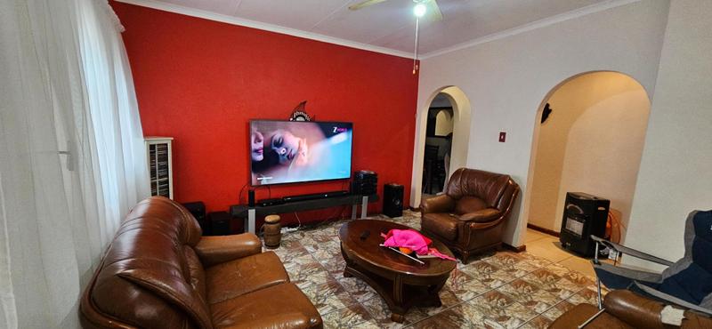 4 Bedroom Property for Sale in Danville Gauteng
