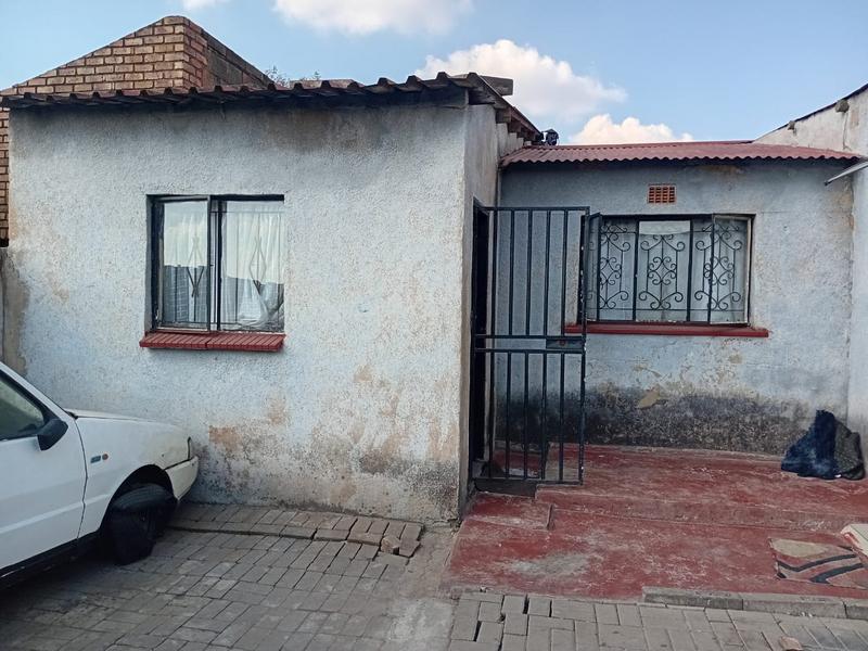 2 Bedroom Property for Sale in Tembisa Gauteng