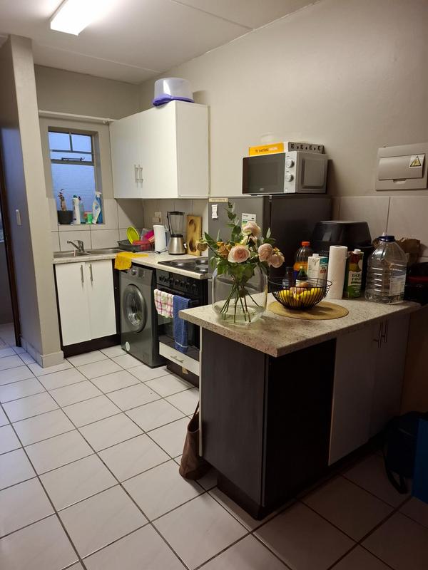 2 Bedroom Property for Sale in Rooihuiskraal North Gauteng