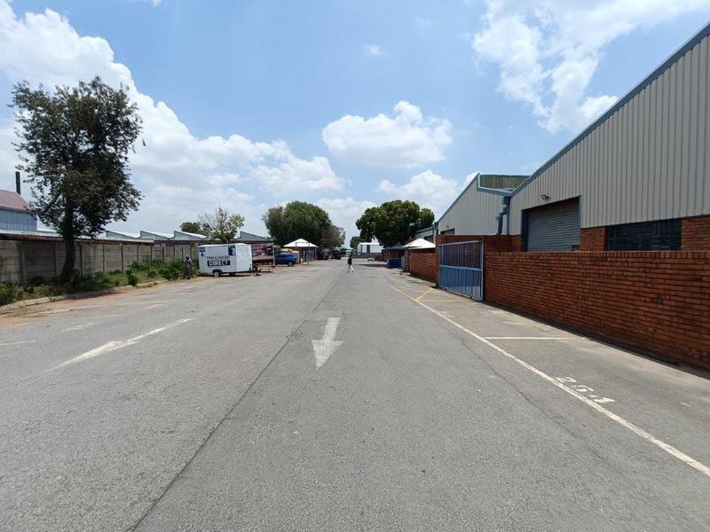 To Let Commercial Property for Rent in Robertville Gauteng