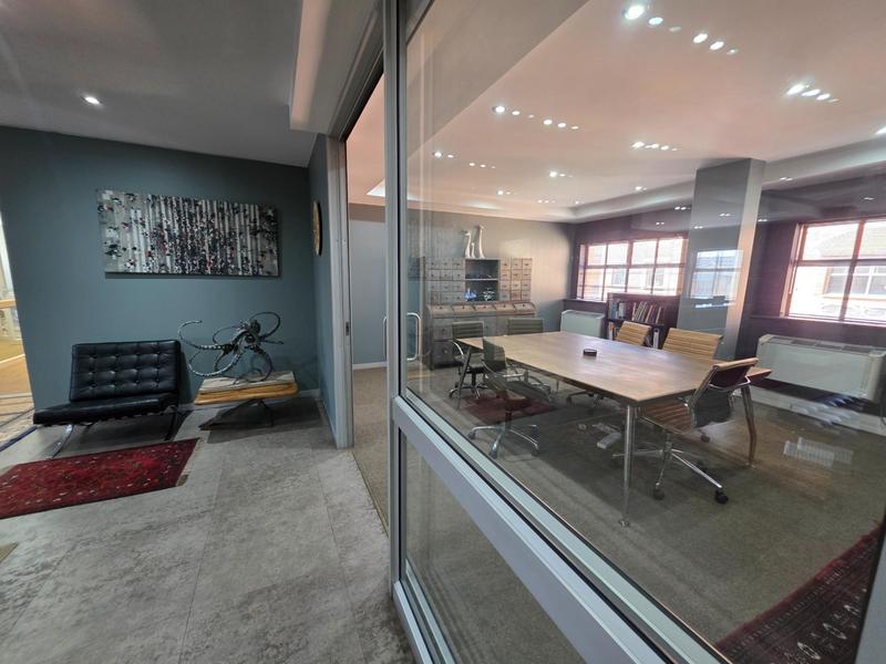 To Let Commercial Property for Rent in Nieuw Muckleneuk Gauteng
