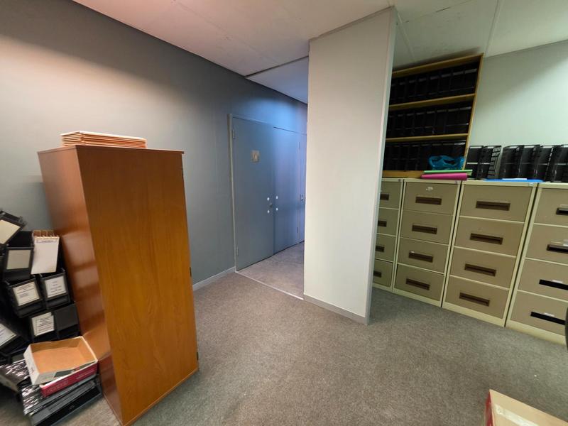 To Let Commercial Property for Rent in Nieuw Muckleneuk Gauteng