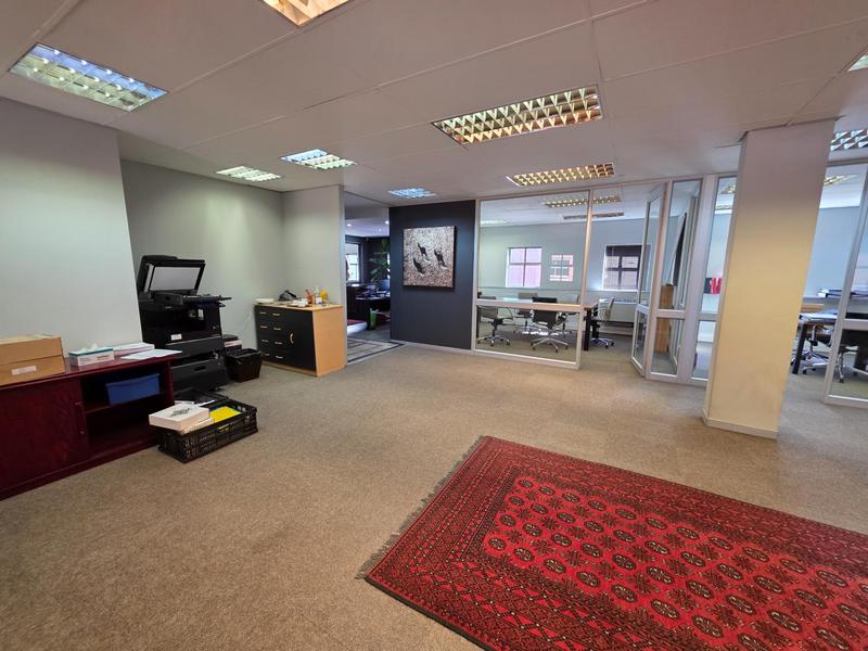 To Let Commercial Property for Rent in Nieuw Muckleneuk Gauteng