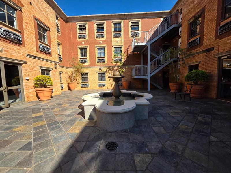 To Let Commercial Property for Rent in Nieuw Muckleneuk Gauteng