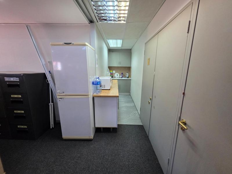 To Let Commercial Property for Rent in Nieuw Muckleneuk Gauteng