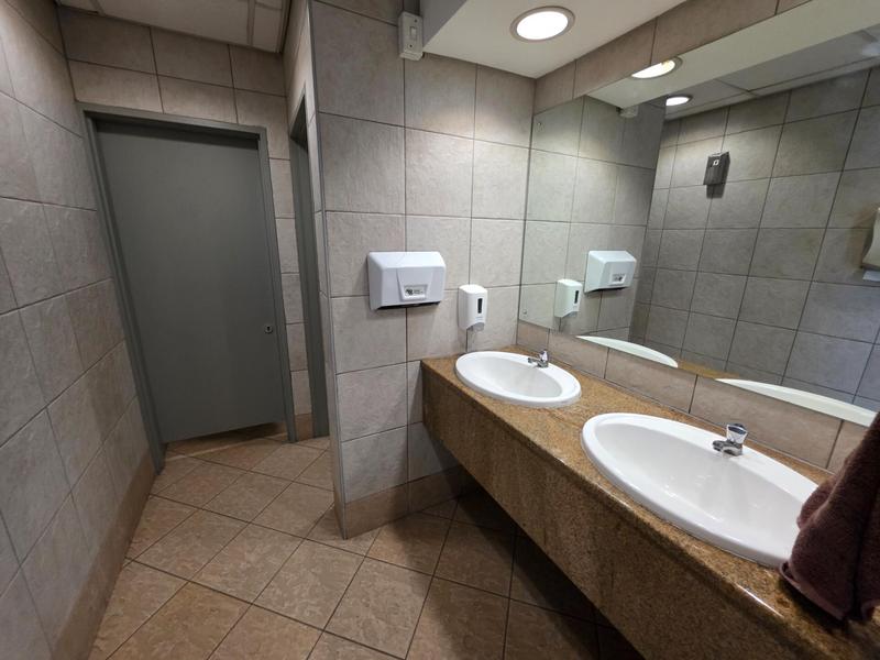 To Let Commercial Property for Rent in Nieuw Muckleneuk Gauteng