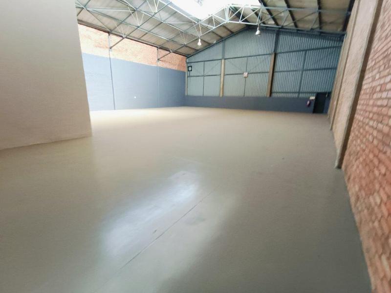To Let Commercial Property for Rent in Randjespark Gauteng