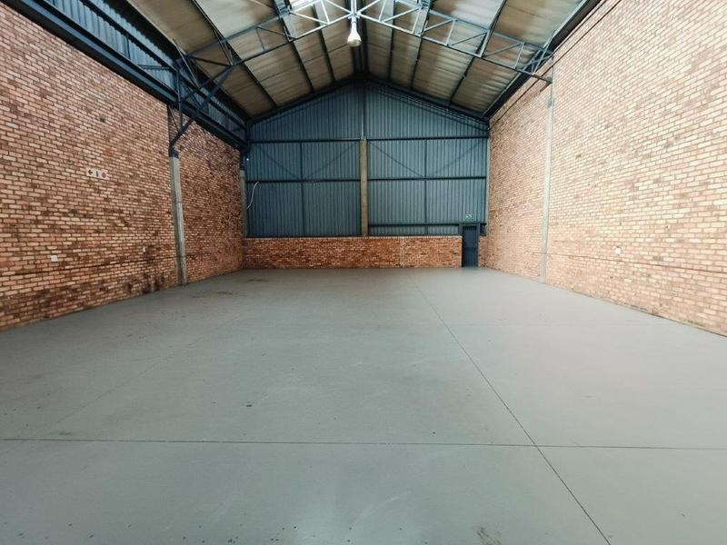To Let Commercial Property for Rent in Randjespark Gauteng