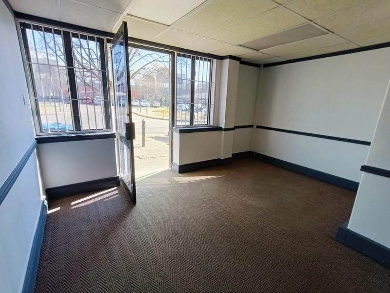To Let Commercial Property for Rent in Randjespark Gauteng