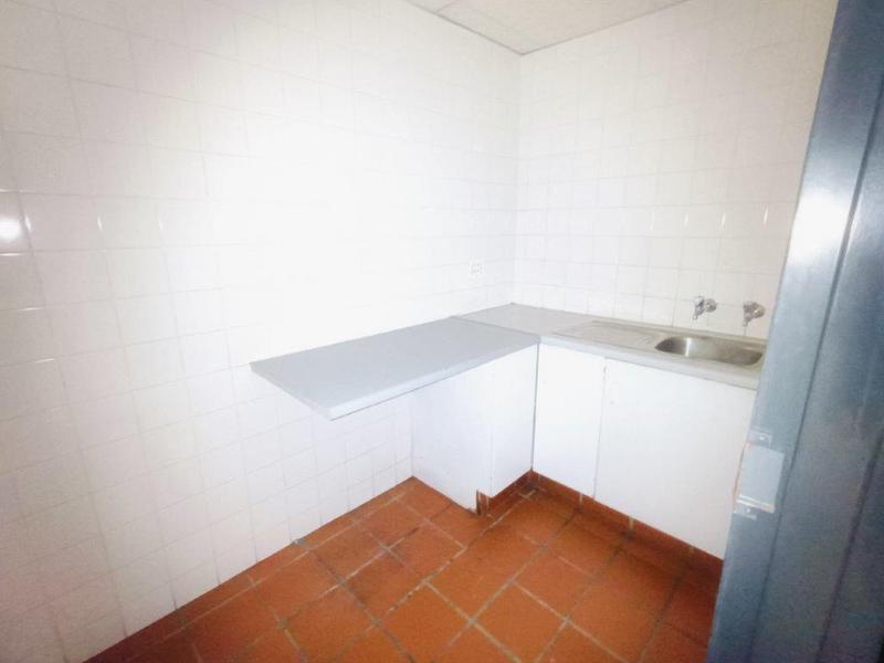 To Let Commercial Property for Rent in Randjespark Gauteng