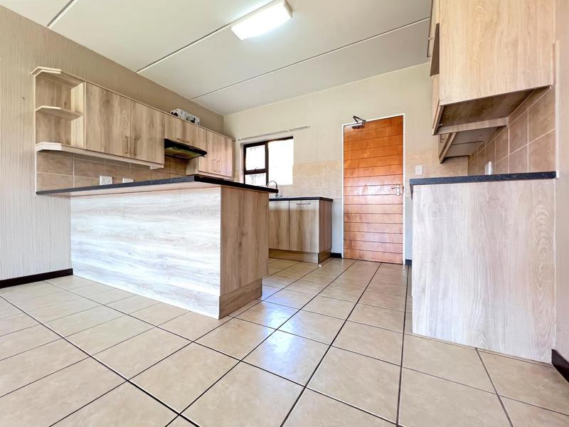 2 Bedroom Property for Sale in Wilgeheuwel Gauteng