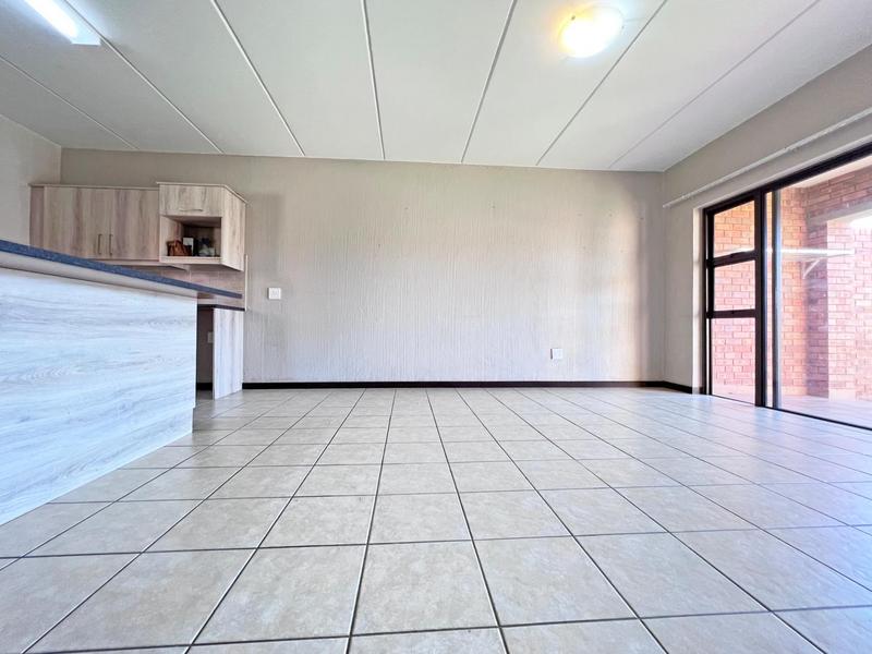 2 Bedroom Property for Sale in Wilgeheuwel Gauteng