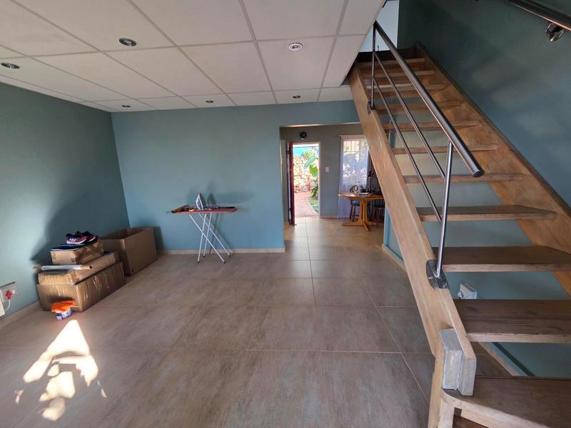3 Bedroom Property for Sale in La Montagne Gauteng