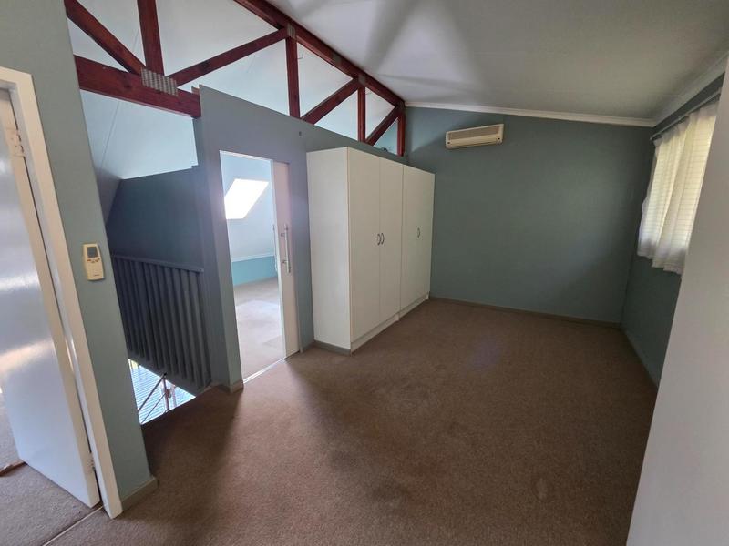 3 Bedroom Property for Sale in La Montagne Gauteng