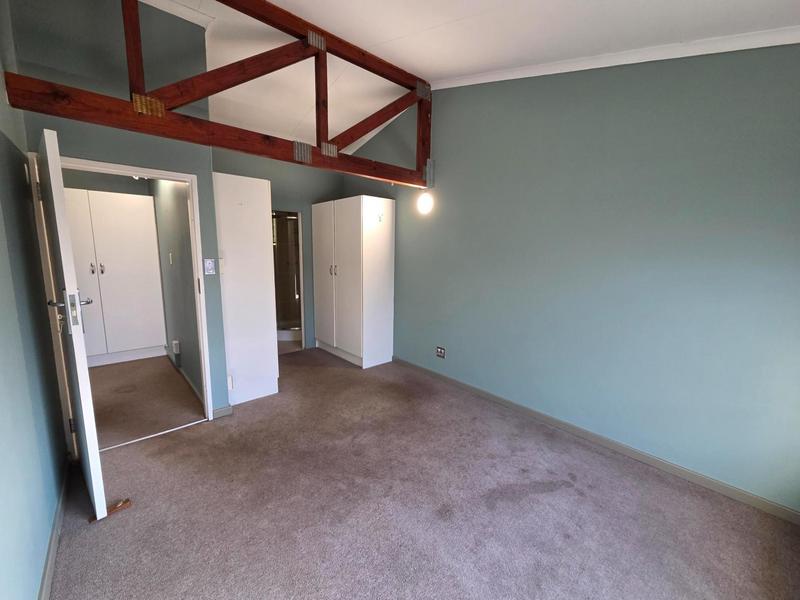3 Bedroom Property for Sale in La Montagne Gauteng