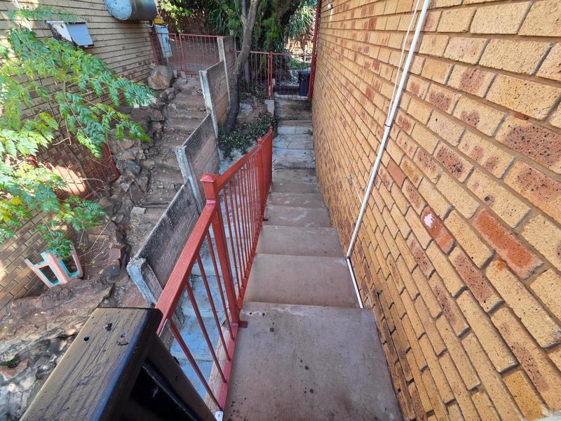 3 Bedroom Property for Sale in La Montagne Gauteng