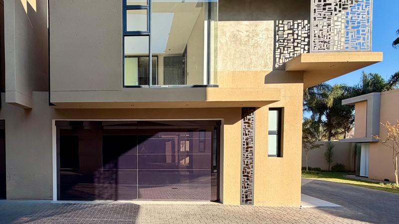 To Let 4 Bedroom Property for Rent in Houghton Estate Gauteng