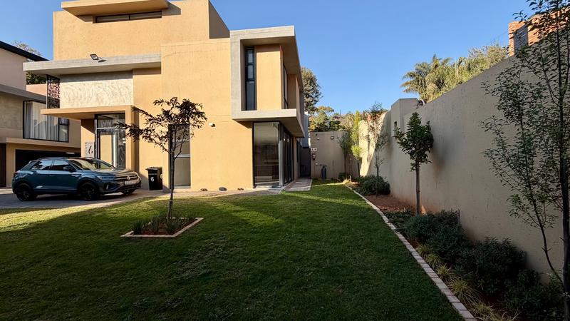 To Let 4 Bedroom Property for Rent in Houghton Estate Gauteng
