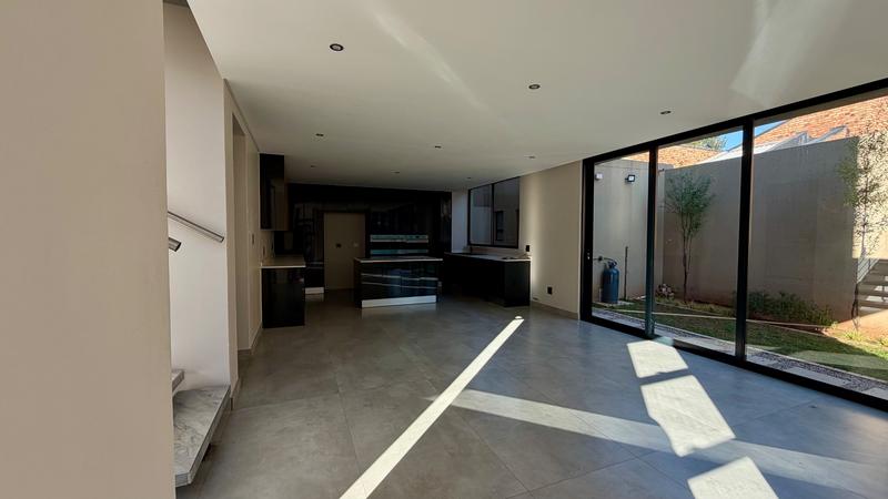 To Let 4 Bedroom Property for Rent in Houghton Estate Gauteng