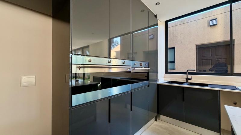 To Let 4 Bedroom Property for Rent in Houghton Estate Gauteng