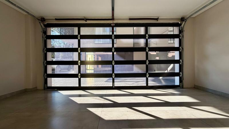 To Let 4 Bedroom Property for Rent in Houghton Estate Gauteng