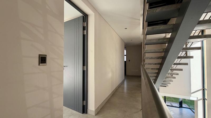 To Let 4 Bedroom Property for Rent in Houghton Estate Gauteng