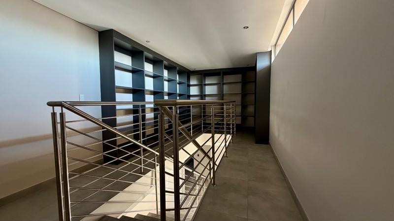 To Let 4 Bedroom Property for Rent in Houghton Estate Gauteng