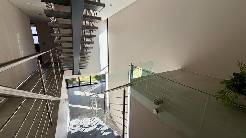 To Let 4 Bedroom Property for Rent in Houghton Estate Gauteng