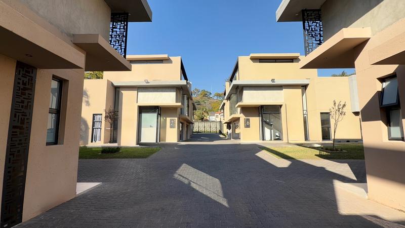 To Let 4 Bedroom Property for Rent in Houghton Estate Gauteng