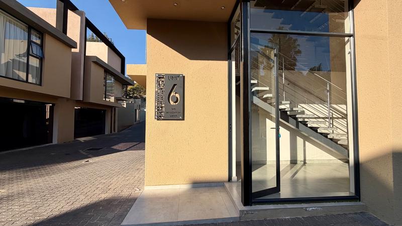 To Let 4 Bedroom Property for Rent in Houghton Estate Gauteng