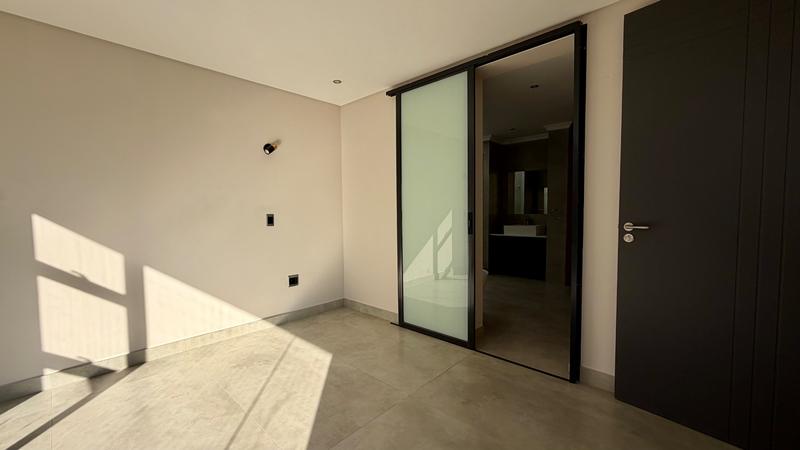 To Let 4 Bedroom Property for Rent in Houghton Estate Gauteng