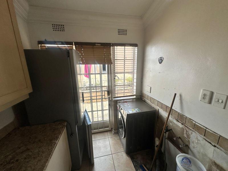 6 Bedroom Property for Sale in Atholl Gauteng