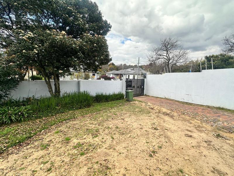 6 Bedroom Property for Sale in Atholl Gauteng