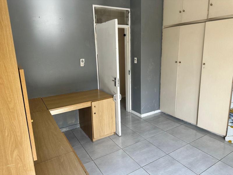 6 Bedroom Property for Sale in Atholl Gauteng