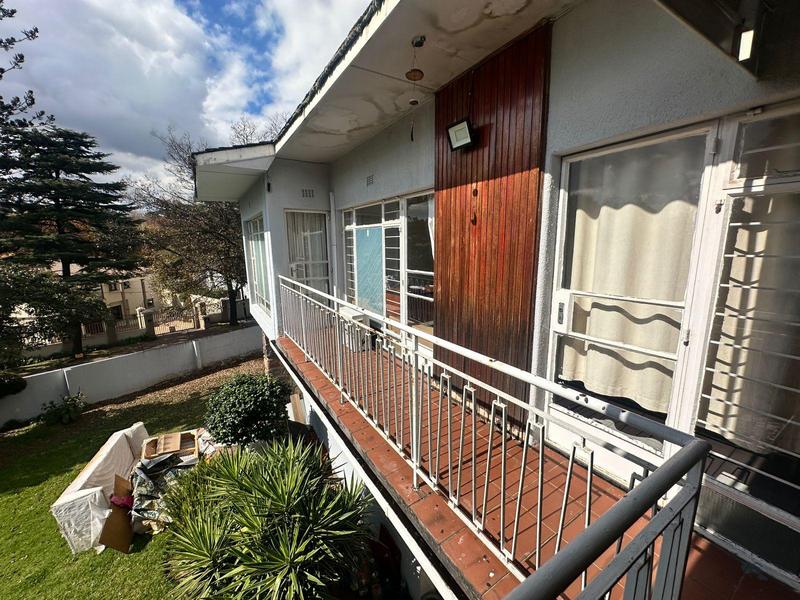6 Bedroom Property for Sale in Atholl Gauteng
