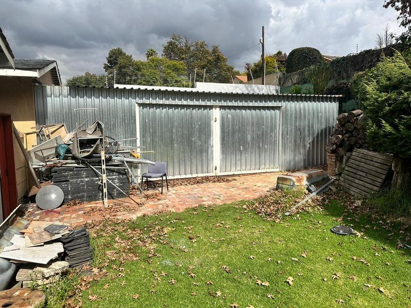 6 Bedroom Property for Sale in Atholl Gauteng