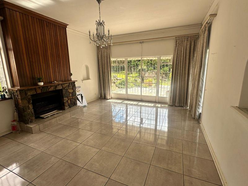 4 Bedroom Property for Sale in Atholl Gauteng
