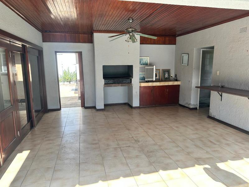 4 Bedroom Property for Sale in Atholl Gauteng