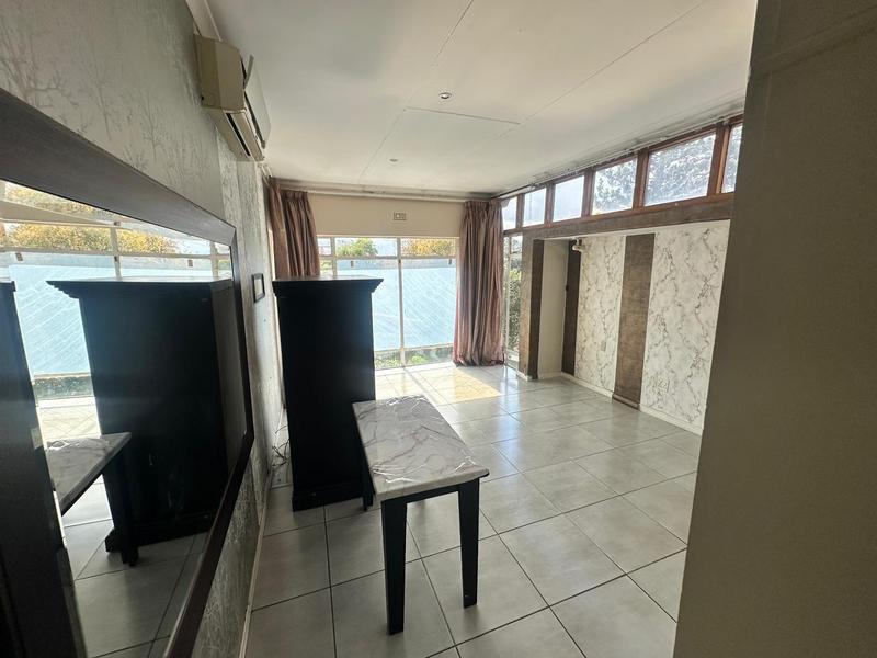 4 Bedroom Property for Sale in Atholl Gauteng