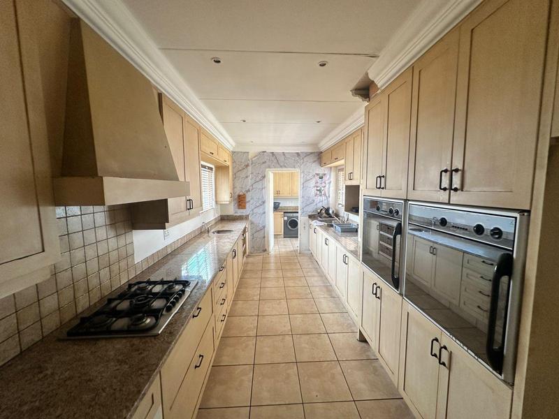 4 Bedroom Property for Sale in Atholl Gauteng