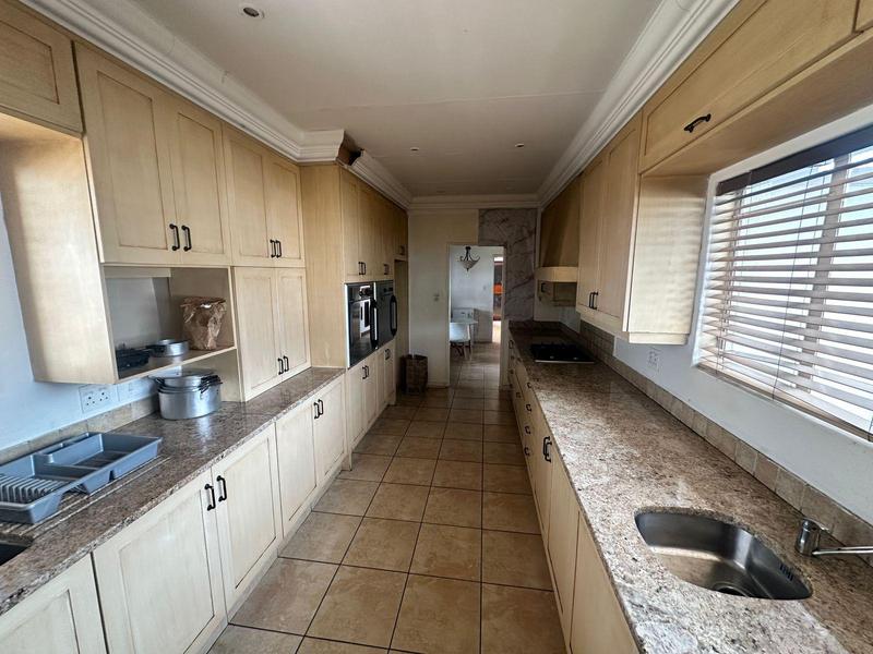 4 Bedroom Property for Sale in Atholl Gauteng