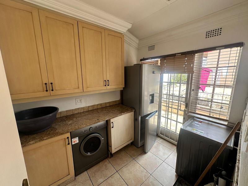 4 Bedroom Property for Sale in Atholl Gauteng
