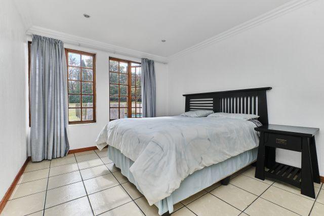 To Let 5 Bedroom Property for Rent in Sunninghill Gauteng