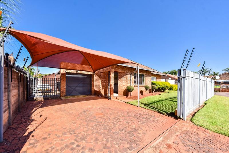2 Bedroom Property for Sale in Dorandia Gauteng