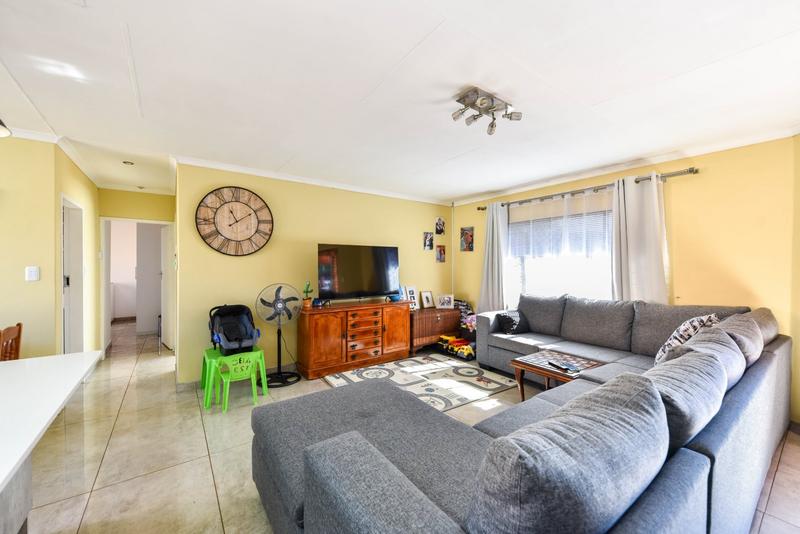 2 Bedroom Property for Sale in Dorandia Gauteng