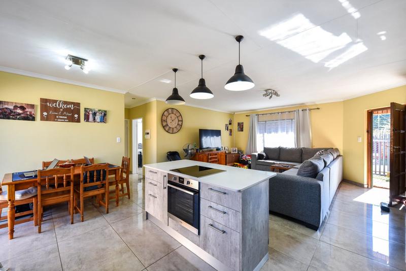 2 Bedroom Property for Sale in Dorandia Gauteng