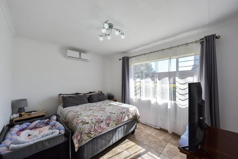 2 Bedroom Property for Sale in Dorandia Gauteng