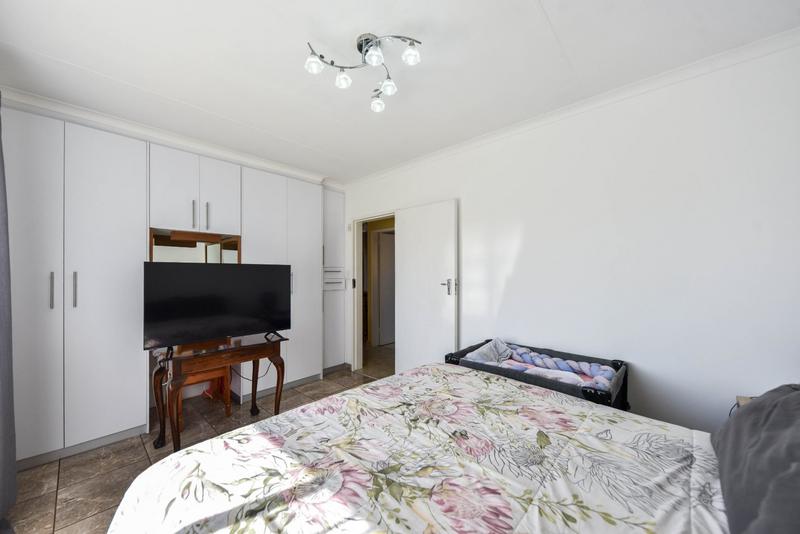 2 Bedroom Property for Sale in Dorandia Gauteng
