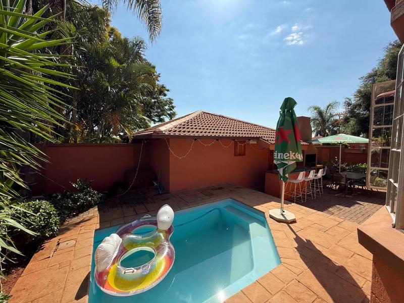 2 Bedroom Property for Sale in Florauna Gauteng