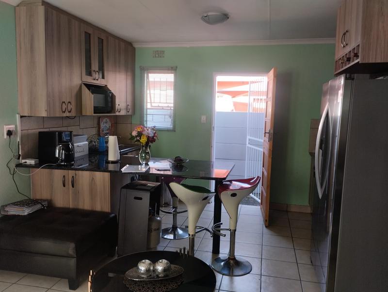 3 Bedroom Property for Sale in Albertsdal Gauteng
